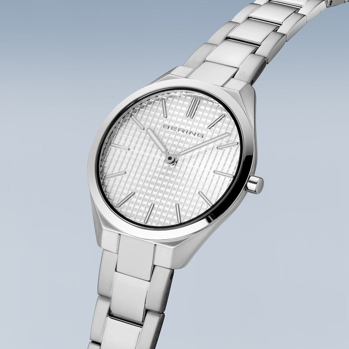 Дамски часовник Bering 17231-700