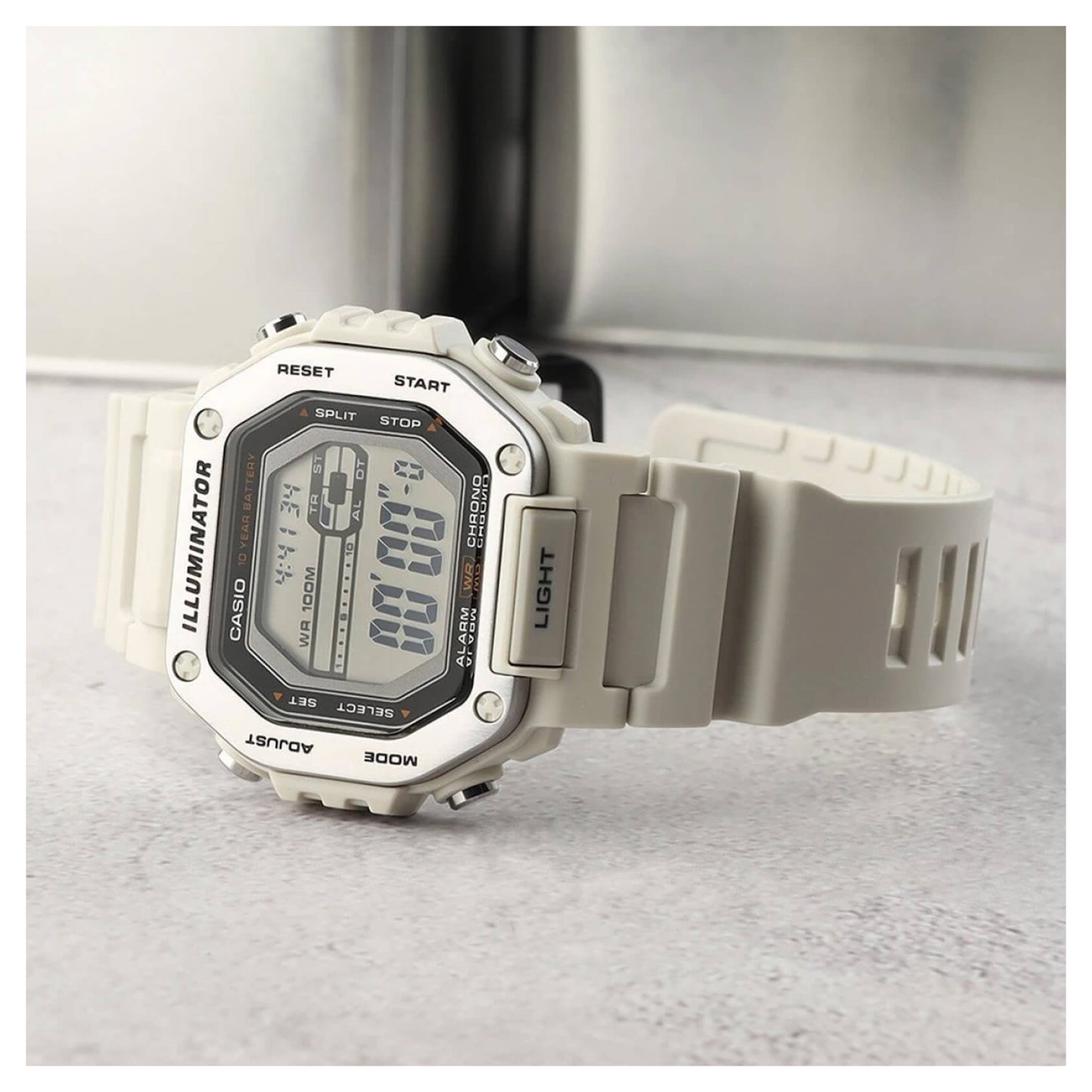 Мъжки часовник Casio MWD-110H-8AVEF