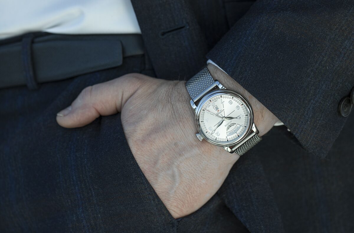 Мъжки часовник Aviator Douglas Day-Date V.3.44.0.399.5 4