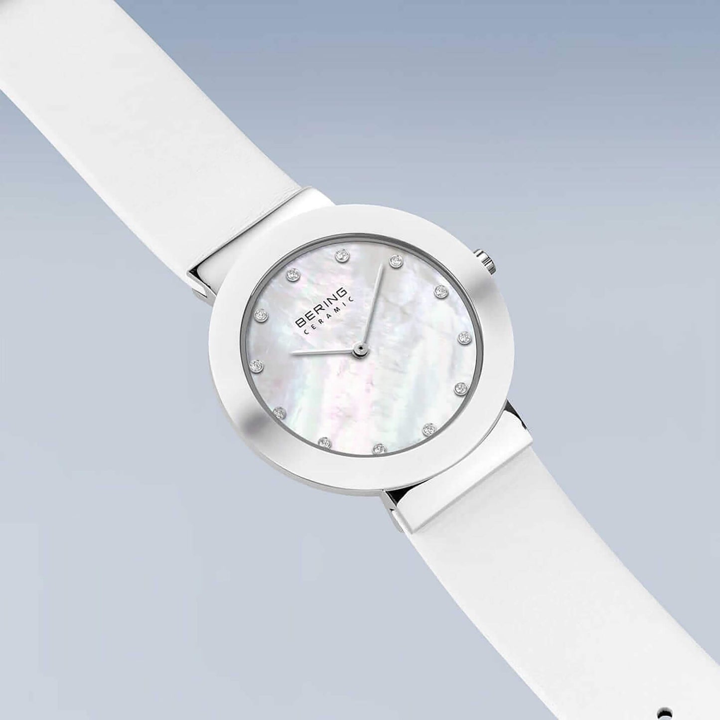 Дамски часовник Bering Classic 11435-604
