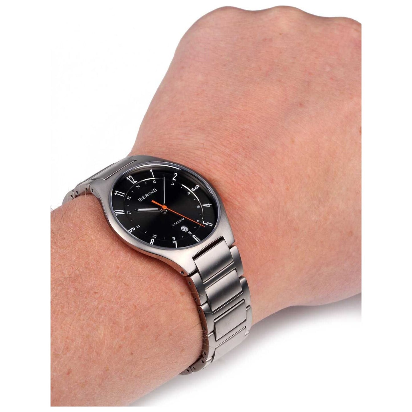 Мъжки часовник Bering Titanium 11739-772 3