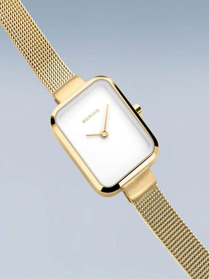 Дамски сет часовник и гривна Bering Classic 14520-334-GWP