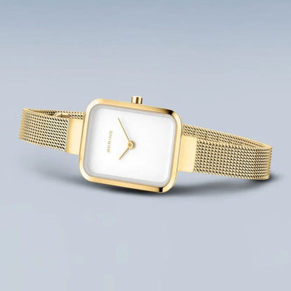 Дамски сет часовник и гривна Bering Classic 14520-334-GWP