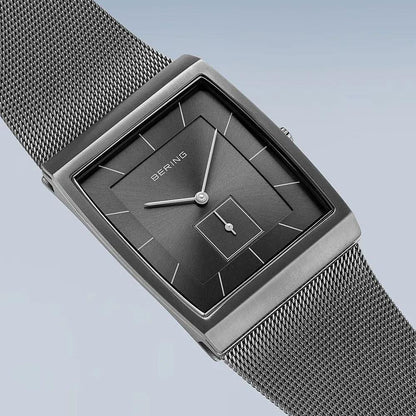 Мъжки часовник Bering Black Horizon 16033-377