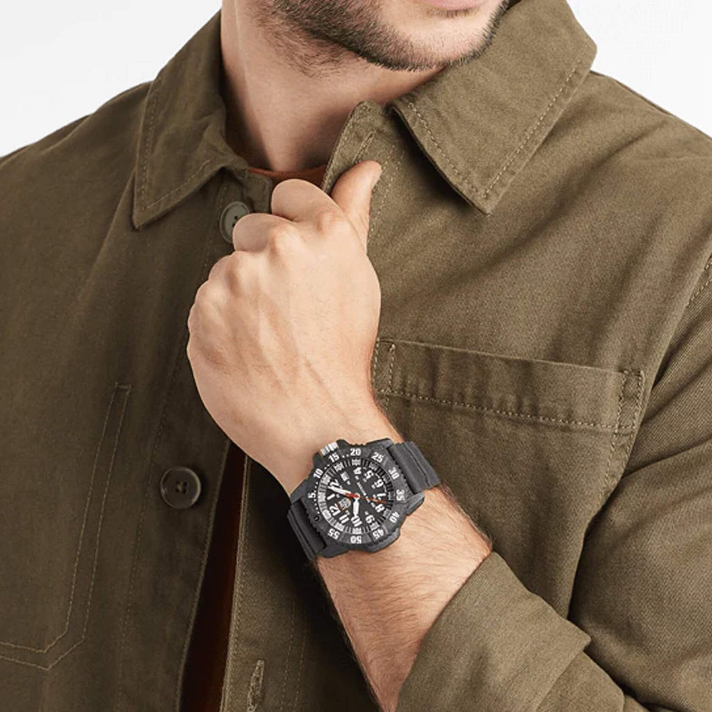 Мъжки часовник Luminox Master SEAL 3800 XS.3801.L CARBONOX™