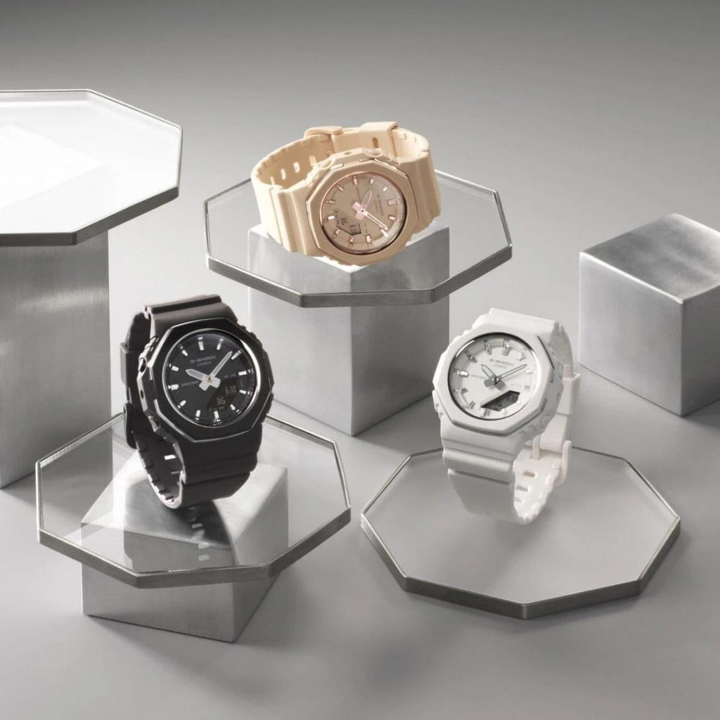 Дамски часовник Casio G-Shock GMA-P2110-1AER