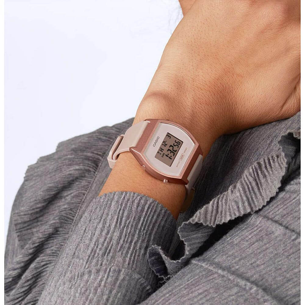 Дамски часовник Casio LW-204-4AEF