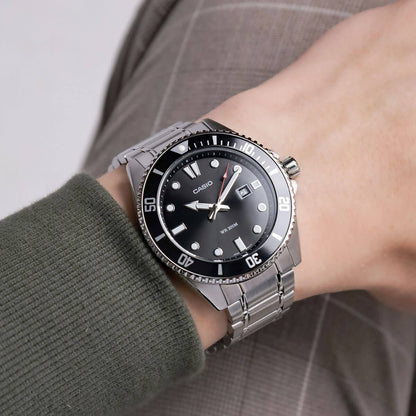 Мъжки часовник Casio MDV-107D-1A1VEF