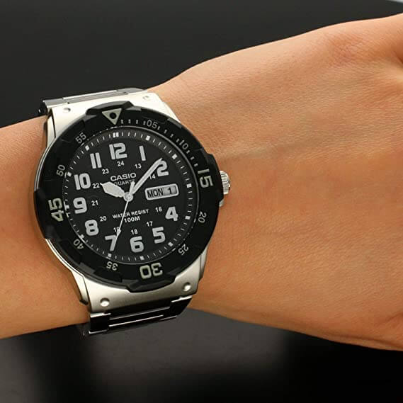 Мъжки часовник Casio MRW-200HD-1BVEF