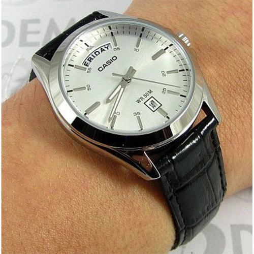 Мъжки часовник Casio MTP-1370L-7AVDF