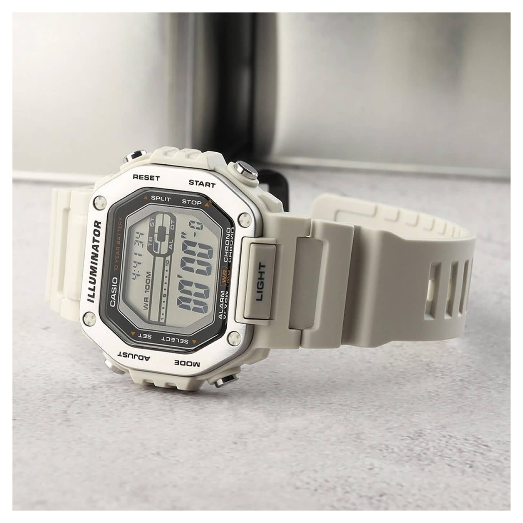Мъжки часовник Casio MWD-110H-8AVEF