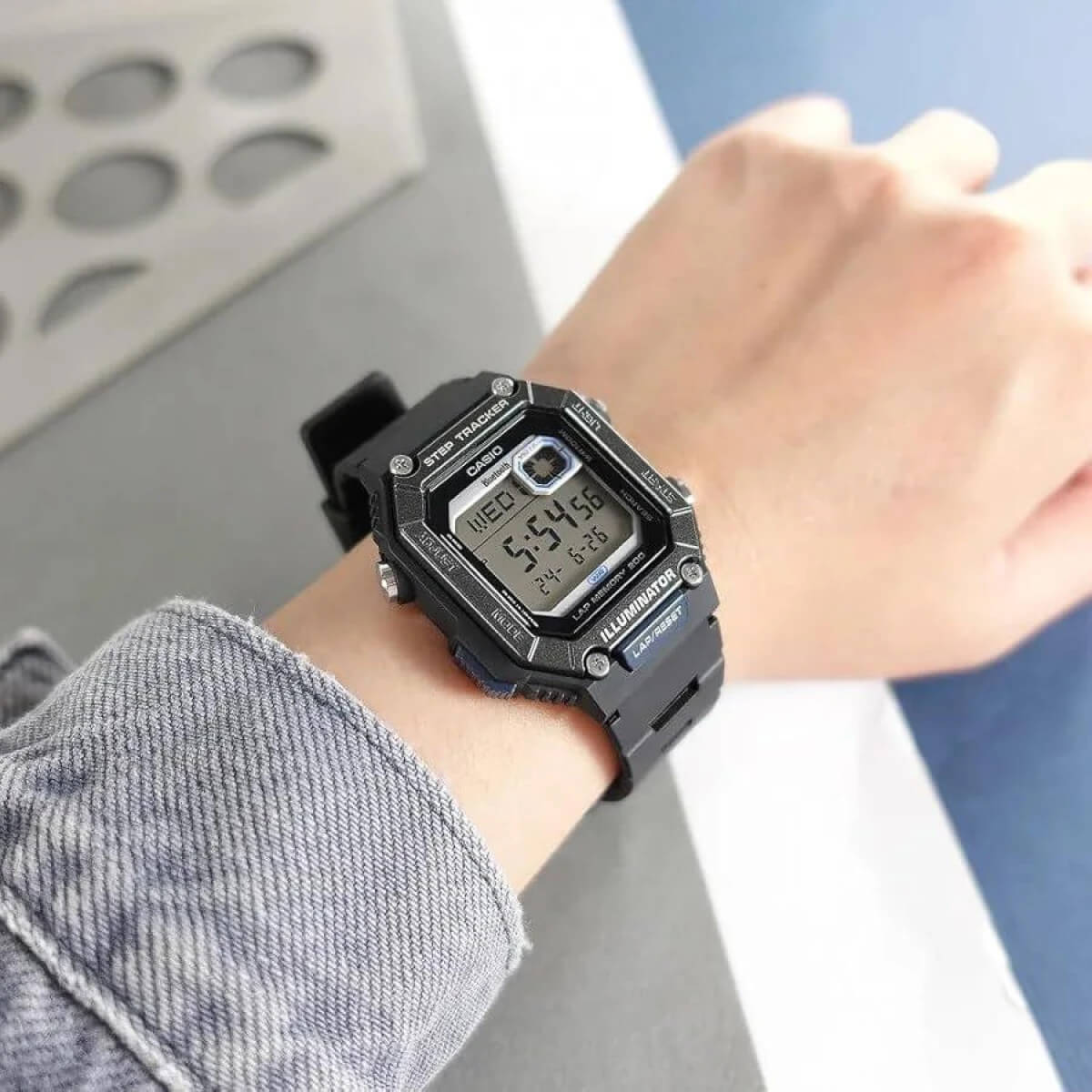 Мъжки часовник Casio Bluetooth Step Tracker WS-B1000-1AVEF