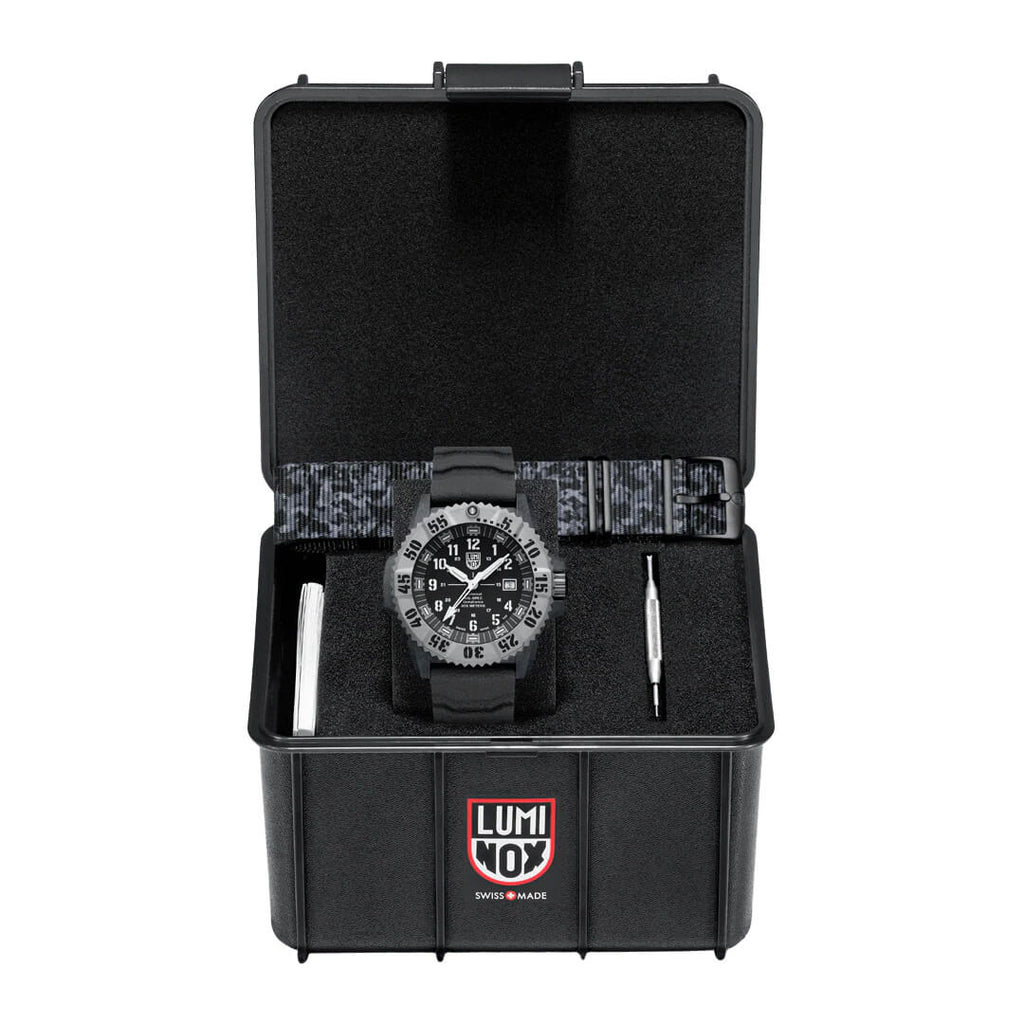 Мъжки часовник Luminox MIL-SPEC Military CARBONOX™ XL.3351.1.SET