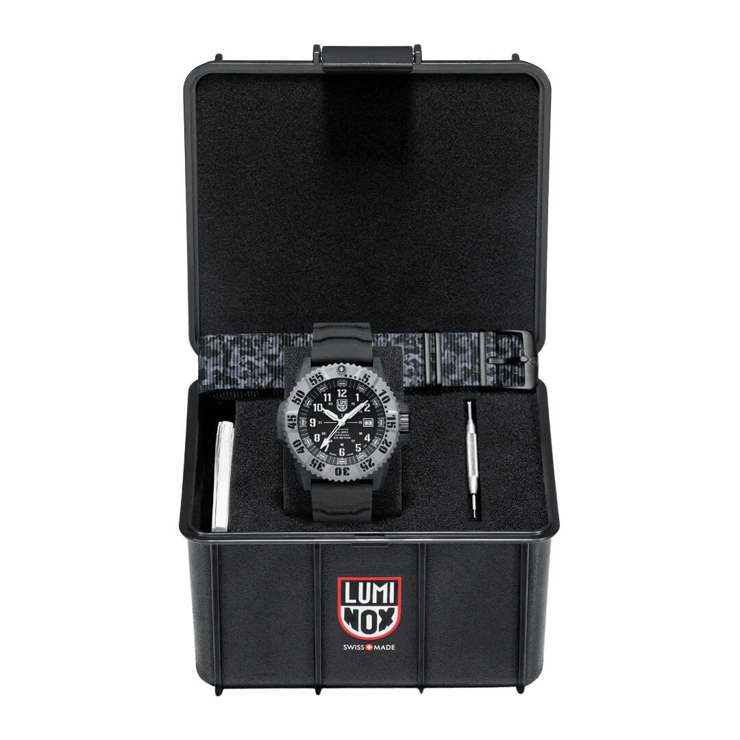 Мъжки часовник Luminox MIL-SPEC Military CARBONOX™ XL.3351.1.SET