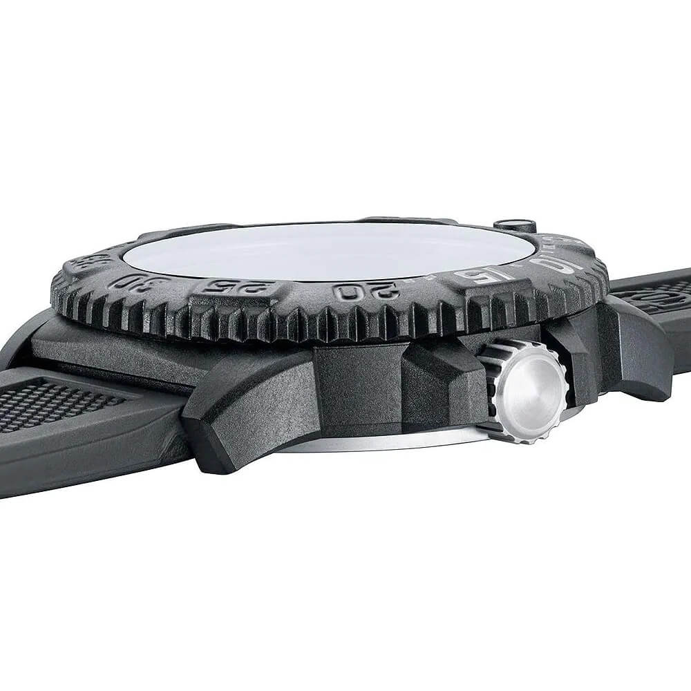 Мъжки часовник Luminox Navy Seal CARBONOX™ XS.3051.GO.NSF
