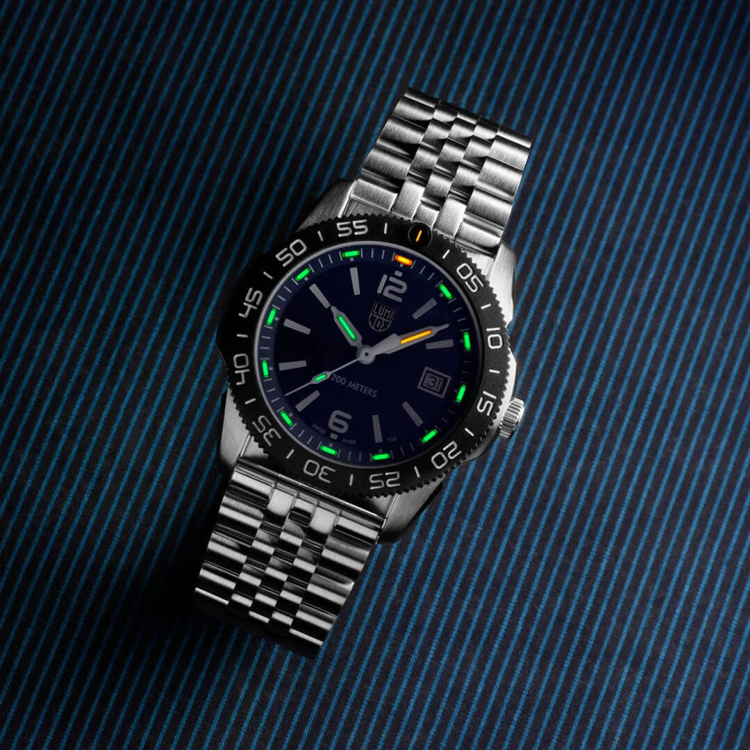 Мъжки часовник Luminox Pacific Diver CARBONOX™ XS.3123M.SET