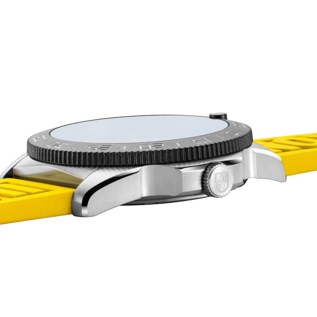 Мъжки часовник Luminox Pacific Diver CARBONOX™ XS.3125