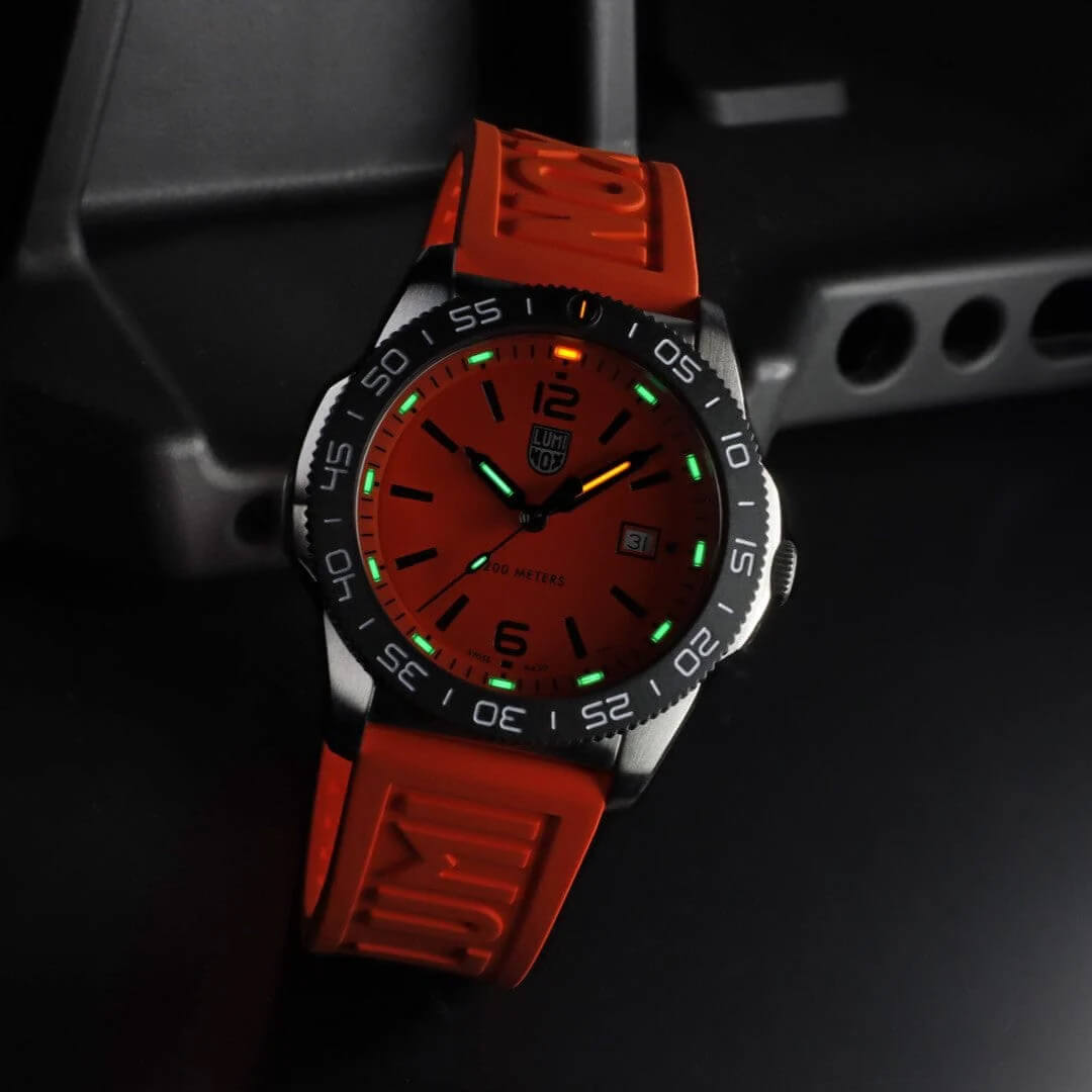Мъжки часовник Luminox Pacific Diver CARBONOX™ XS.3129
