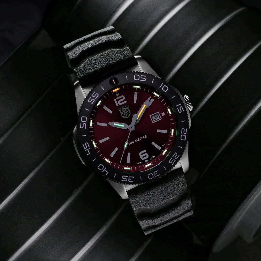 Мъжки часовник Luminox Pacific Diver CARBONOX™ XS.3135