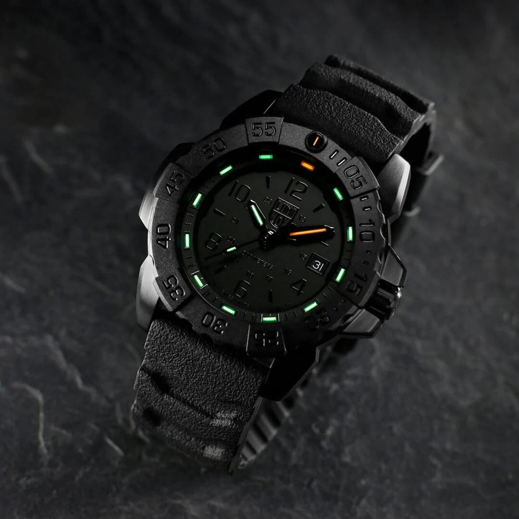 Мъжки часовник Luminox Navy Seal Steel XS.3251.BO.CB