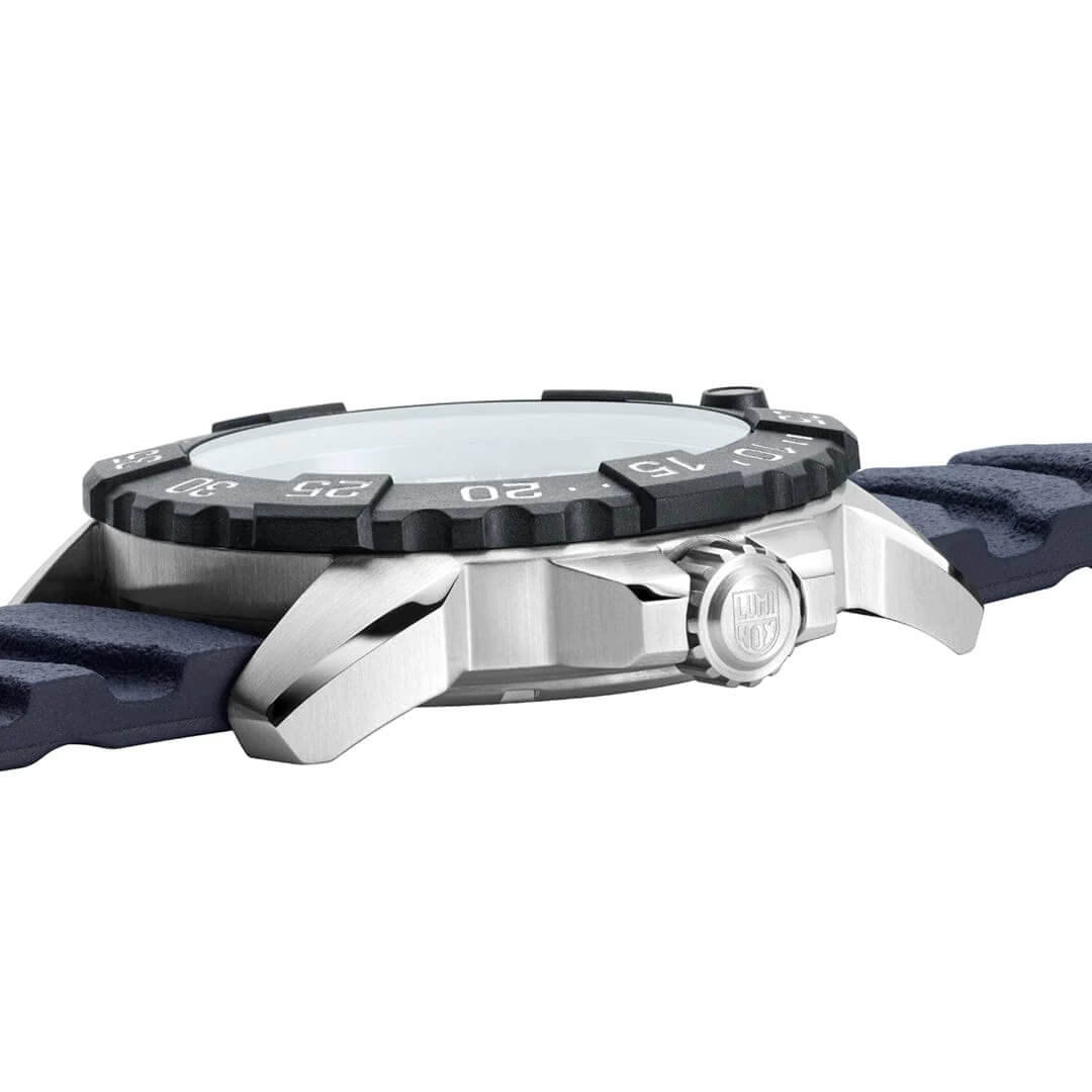 Мъжки часовник Luminox Navy SEAL Steel CARBONOX™ XS.3253.CB
