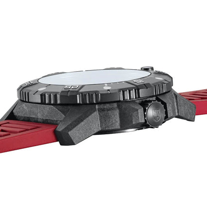 Мъжки часовник Luminox Master Carbon Seal Automatic CARBONOX™ XS.3875