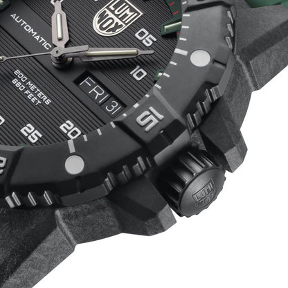 Мъжки часовник Luminox Master Carbon Seal Automatic CARBONOX™ XS.3877