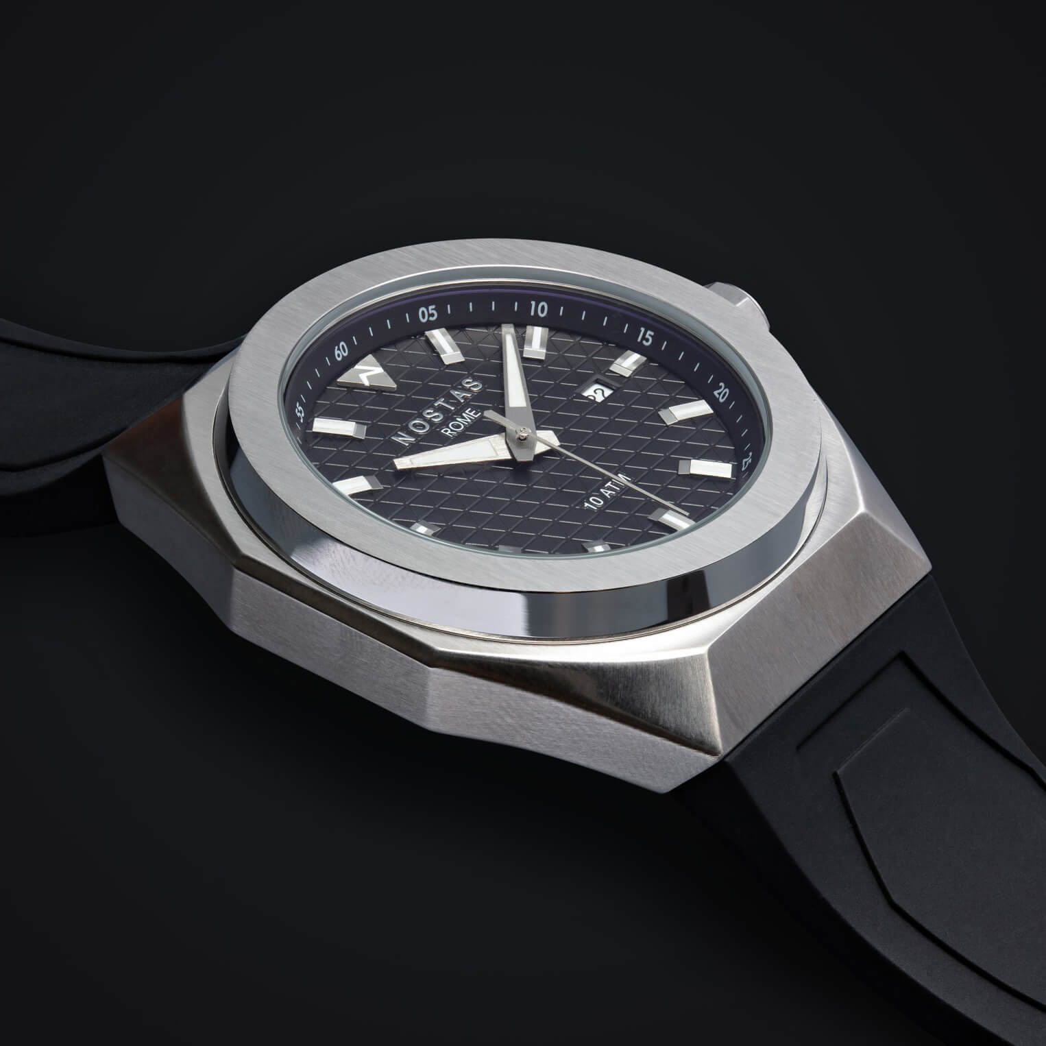 Часовник Nostas Monarchia 03