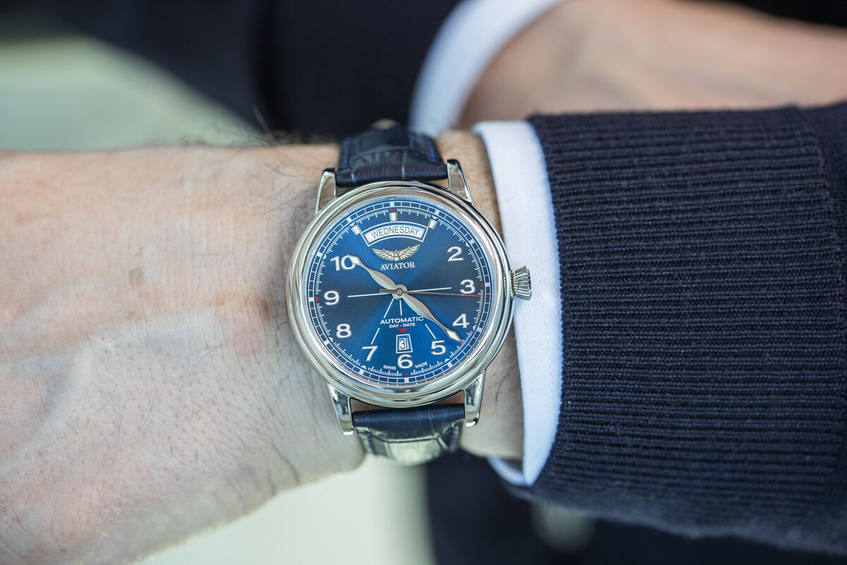 Мъжки часовник Aviator Douglas Day-Date V.3.44.0.401.0 3